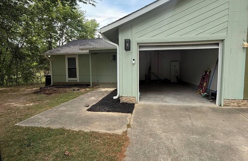 Fayetteville House | Cozy little villa