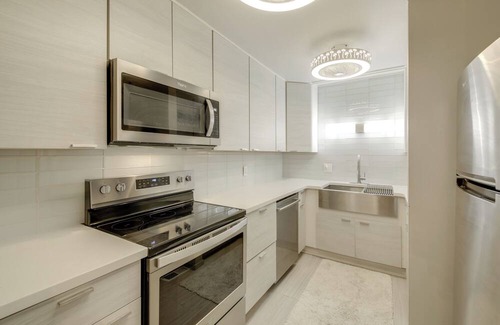 Lawrence Condo | Convenient Condo 8 Mi to Dtwn Indianapolis!