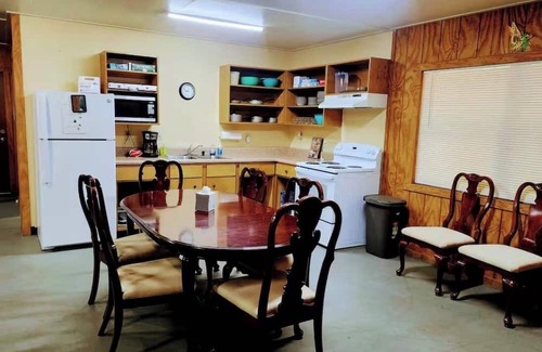 Mason Cabin | 4-bedroom lodge in lovely Mason