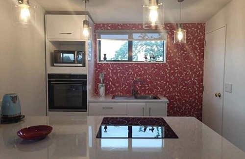 Shirley Apartment | Self-Contained Spacious Apartment with stunning panoramic views of Christchurch