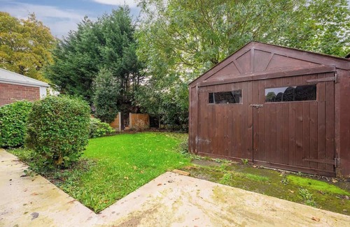 Northenden House | 4 bedroom Home in Northenden by City SuperHost