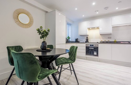 Washington Apartment | The Emerald at Parsons House