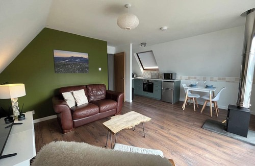 Kylesku Cottage | 2 bedroom accommodation in Kylesku, near Lairg