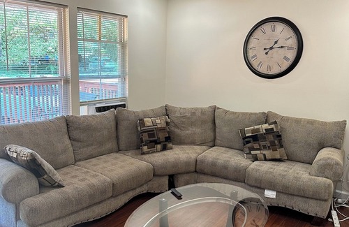 Shirley House | Charming 3-bedroom house with AC and WiFi in Shirley