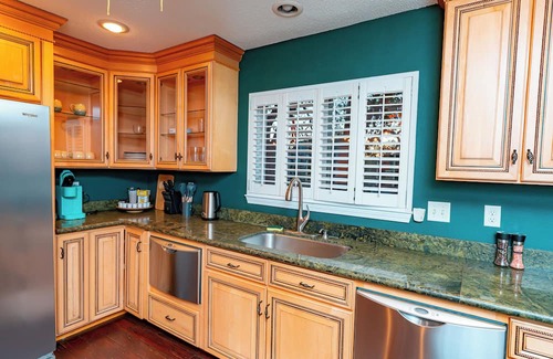 Slidell House | Waterfront! Artlive Residence.