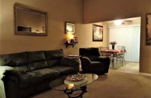 Modesto Condo | Cute and Cozy