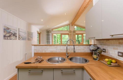 Looe Cottage | 10 STONERUSH VALLEY, family friendly, country holiday cottage in Looe