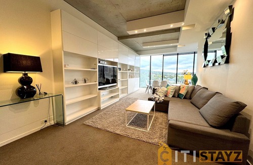 City West Apartment | Nice in New Acton - 2bd 2bth Apt