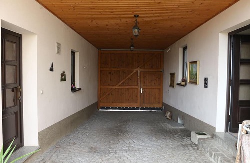 Neundorf House | Apartment Anita