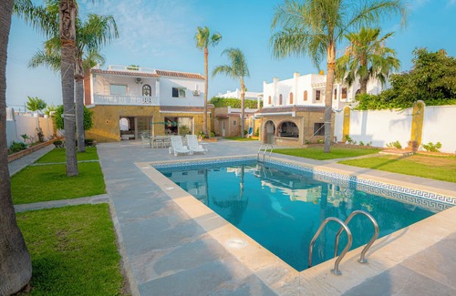 Cabo Negro Villa | Cabo negro villa with large garden, swimming pool and barbecue area