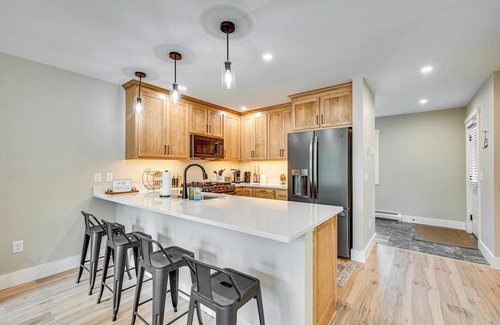 East Burke House | Ski-In/Ski-Out: Recently Built Burke Townhome!