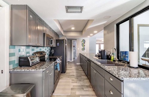 Burnt Store Isles House | Punta Gorda Paradise 3BR with Water Views & P