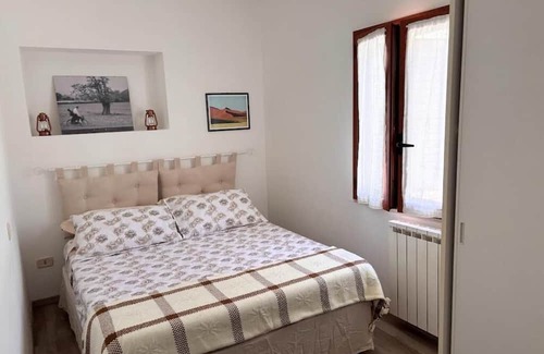 Magomadas Apartment | Bosa Apartment large terrace with a view