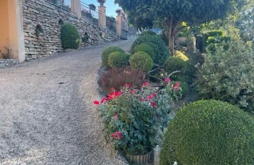 Saint-Martin-de-la-Brasque House | VILLA PEYRONEL AT THE FOOT OF THE LUBERON