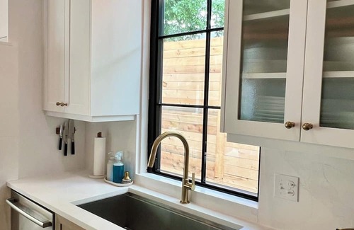 Travis Heights House | Walkable SoCo Gem w/Open-Air Living, Heatable Pool, 2 Offices for Remote Work