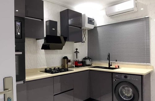 Adentan Apartment | Spacious 3BR Apartment in Adentan with City Views