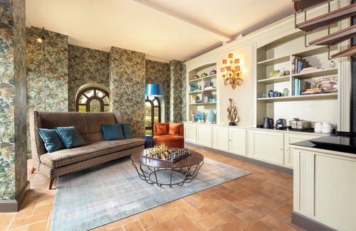 Vatican Apartment | Tower of the Moon - Luxury Stay with St. Peter View