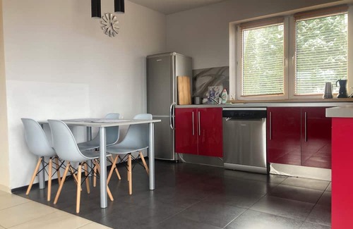 Przemysl Villa | Tranquil villa with WiFi in Przemyśl