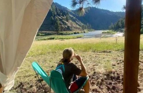 Shoup Apartment | Charming Glamping Tent by the Scenic Salmon River!