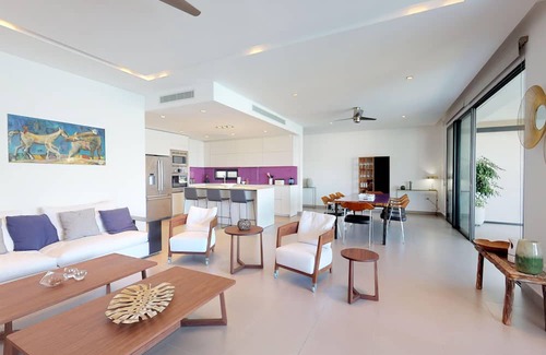 Cole Bay Condo | Beautiful 3 bedroom condo with private pool in St Maarten