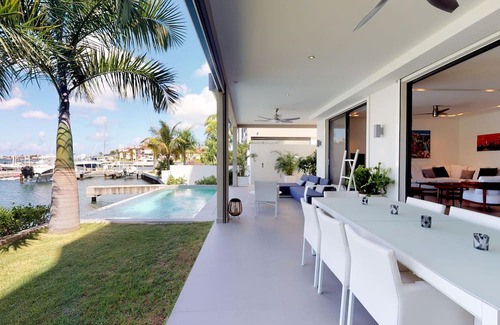Cole Bay Condo | Beautiful 3 bedroom condo with private pool in St Maarten