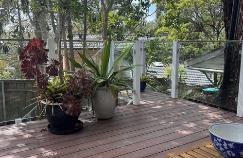 Davidson Apartment | Tranquil bush setting, with private access and off street parking