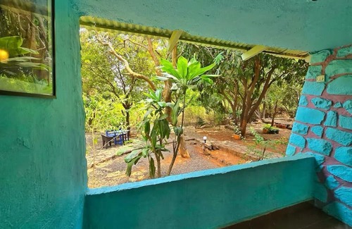 Lonavala Cottage | Aqua Cabin Pool-Fast Wifi-Nature Retreat