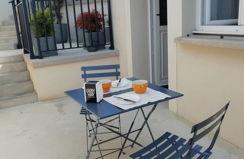 Bezu-le-Guery Apartment | Pleasant studio close to vineyards, fields and woods, very well situated for touring.