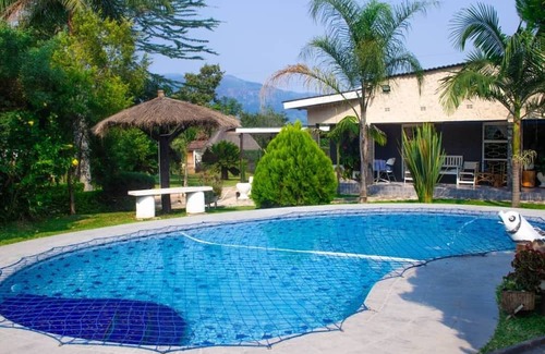 Zimbabwe House | Looking for a relaxing getaway, try Pagotwe lodge in Hauna, Honde Valley