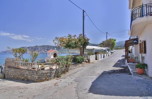 Mochlos Apartment | The Wave House | Seafront Escape in Peaceful Mochlos