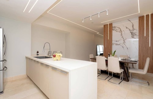 Marbella Apartment | Exclusive and luxury 2BR with balcony in Yoo Panama