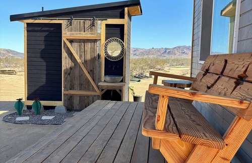 Joshua Tree Cabin | Charming cabin with AC and WiFi in enchanting Joshua Tree