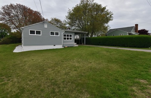 Misquamicut House | Misquamicut Fire District | Walking Distance to your beach access!