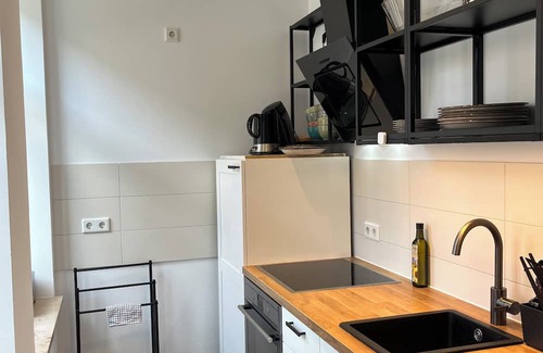 Reudnitz-Thonberg Apartment | Modern and barrier-free apartment at Lene-Voigt-Park "Stuck and Style Reudnitz"