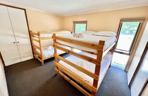 Sawmill Settlement Cabin | Welcome to Albaski Lodge – Your Base for Mountain Adventures