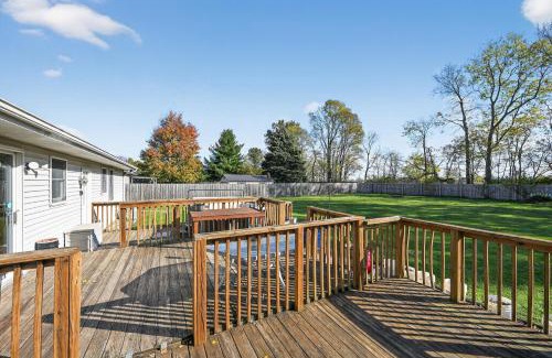 Goshen House | Cozy Retreat with Hot Tub in Peaceful Goshen home