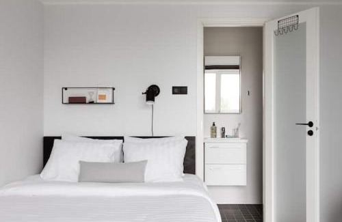 Pelgulinn Apartment | Spacious Studio with Kitchen
