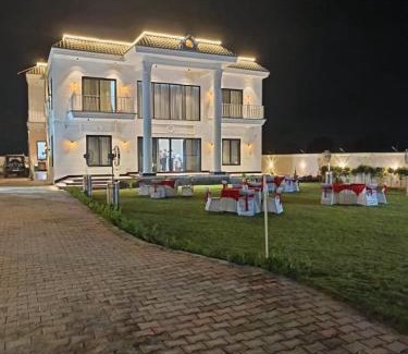 Noida Villa | Peacock Bay
