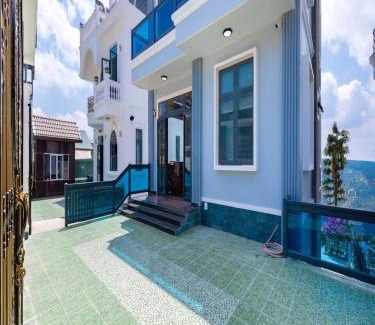 Phuong 10 Apartment | Villa 8 Phòng ngủ - Nội thất sang trọng - Trung tâm Đà Lạt