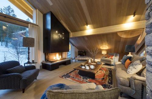 Arosa Ski Chalet | Arosa Chalet with Private Sauna Hot Tub