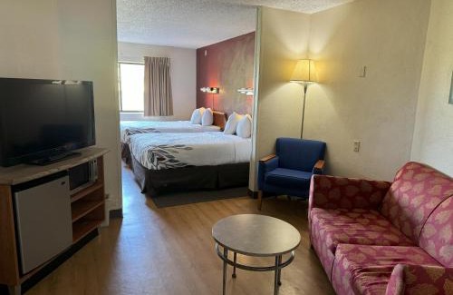 Elyria Hotel | Sycamore Suites