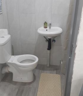 Greater Johannesburg Metropolitan Area House | Russell's Rest Rooms