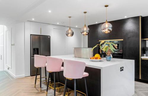 Kenley Villa | Sozen House - Luxury family home in Kenley