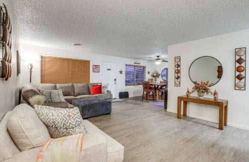 Twain Apartment | Centrally Located Apt about 2 Mi to University of Iowa