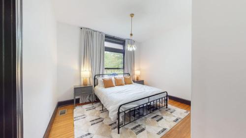 Old Louisville House | Derby 6BDR 5 Kings 3 Bath Near Churchill Downs