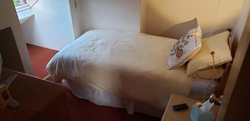 Penarth Bed & Breakfast | Weaver's House B and B