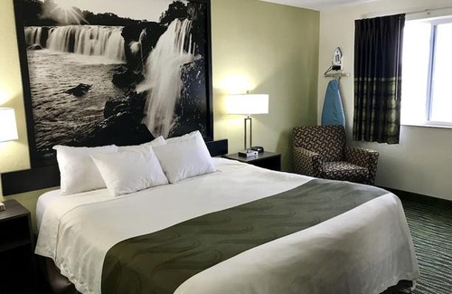 Independence Hotel | Super 8 by Wyndham Independence Kansas City