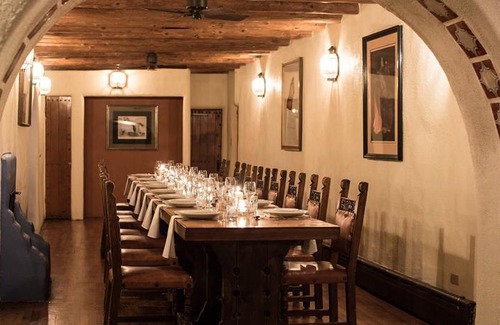 Taos Hotel | Sagebrush Inn & Suites