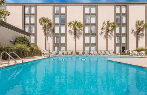 Summerville Hotel | Wyndham Garden Summerville