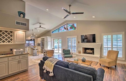 Paradise Valley Village House | Trendy Phoenix Home with Pool - Walk to Lookout Mtn!